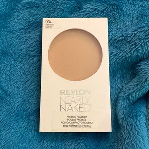 Revlon Nearly Naked Pressed Powder